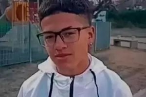 Motochorros asesinaron a un adolescente de 16 a�os para robarle la campera