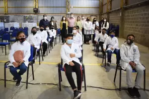 Alumnos de la escuela n 243 recorrieron la fbrica Novatech