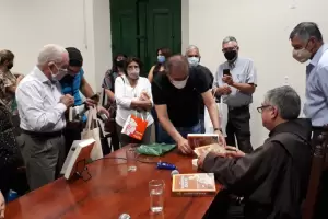 Presentaron el libro �Beato Mamerto Esqui�, un catamarque�o a los altares�