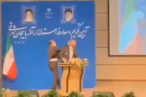 Le pegaron un cachetazo a un gobernador durante su investidura