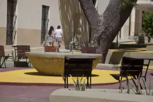 Alumnos de sexto ao del Colegio Nacional regresan a clases luego de habilitarse parte de las obras del edificio