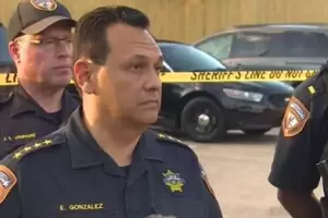 Encontraron a tres nios abandonados junto al cadver de su hermano