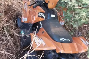 Robaron un cuatriciclo y lo recuperaron abandonado en un bald�o