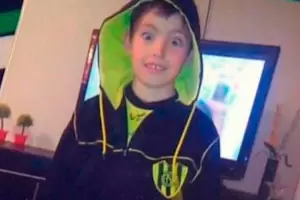 Jugaba de noche y con ropa oscura: el argumento de un fiscal para dejar libre a un hombre que manej borracho y mat a un nene