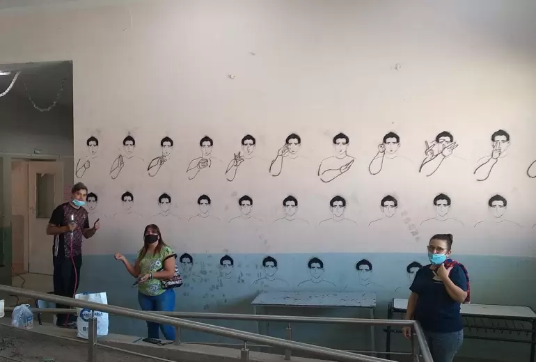 nuevo mural inclusivo en la escuela