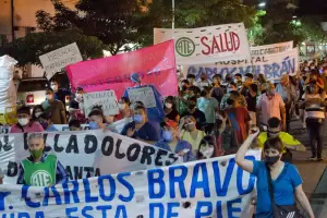 Trabajadores del Malbrn, vuelven a marchar y pidieron apoyo con la firma de un petitorio