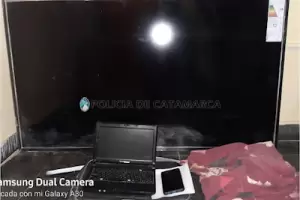 Tras un registro domiciliario recuperan varios elementos y arrestan a un hombre