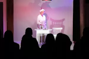Se estrena la obra de teatro " La Mujer Puerca