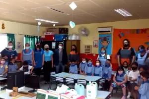 Entregaron computadora e insumos al JIN N 2