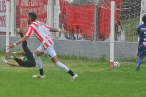 Coronel Daza le gan a La Merced y volvi a la cima en la A