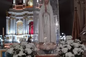 Lleg� a Catamarca la imagen peregrina de la Virgen de F�tima