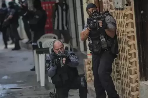 Brasil - Policía - 25 muertos