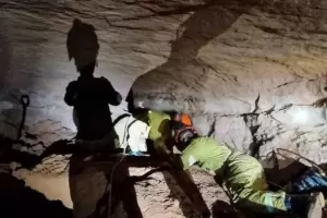 Derrumbe de una gruta en Brasil: muri� una bombera y hay ocho desaparecidos