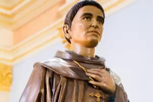 Esqui es celebrado junto a beatos y santos argentinos