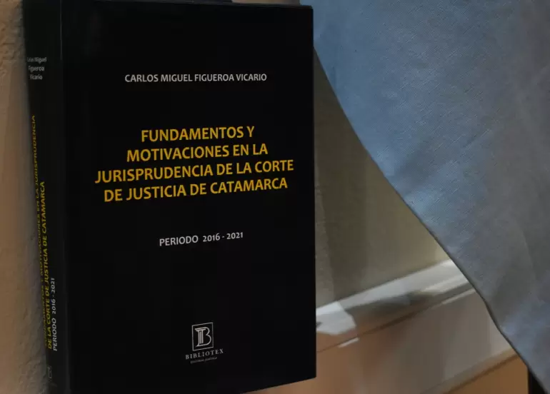 Presentacin de libro - Carlos Miguel Figueroa Vicario