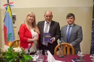 El presidente de la Corte de Justicia present su libro