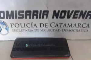 Rob un celular y lo arrestaron