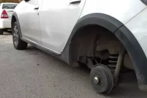 Volvieron los "robarruedas"