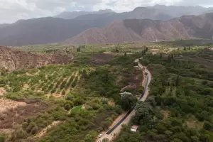 Avanzan los trabajos en el camino de acceso al dique Ro Hondo y la ruta a El Shincal