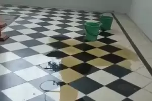 Llueve y nuevamente la Casa Natal del Beato Esqui cerr sus puertas por las goteras