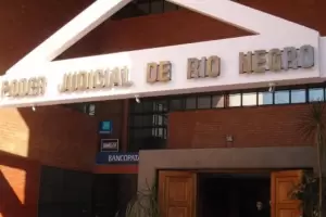 Ro Negro: un profesor abus sexualmente de sus alumnas mientras daba clases y fue condenado