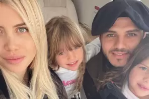La foto de la reconciliacin entre Wanda y Mauro Icardi: selfie y sonrisas con sus hijas