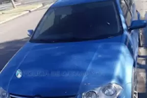Recuperan un auto robado y detienen a un hombre