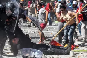 La Justicia conden a prisin a dos manifestantes que atacaron el Congreso en 2017