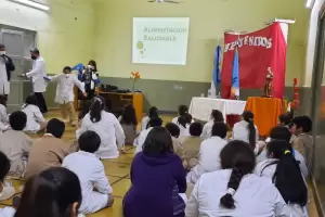 Alumnos del Colegio Quintana fueron capacitados en nutricin y alimentacin