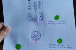 Le hizo un dibujo a su abuelo para ensearle a sintonizar los partidos de ftbol