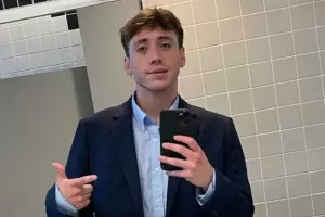 Luego de su triunfo legal, Paulo Londra subi� una foto con traje a las redes y recibi� miles de likes