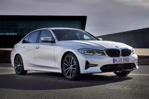 Pag� un BMW, no pudo importarlo por las restricciones del Gobierno y ahora pelea por la devoluci�n de su dinero