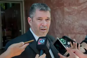 Para la justicia no hay elementos para procesar al excamarista Morales, pero tampoco los hay para sobreseerlo