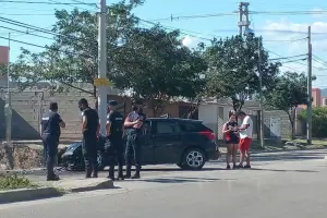 Un auto colision en la zona norte de la ciudad