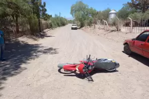 Detuvieron a hombre que choc a un motociclista