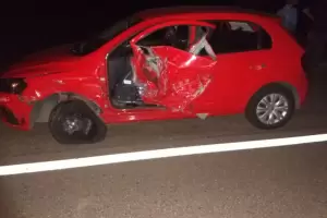 Cruz de carril y colision de costado con otro vehculo