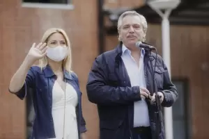 Vot� Fern�ndez: "Lo m�s importante es que el pueblo se exprese y a la noche escucharemos lo que ha dicho"