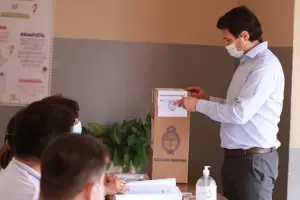 Gustavo Aguirre voto y marc la normalidad de la jornada electoral