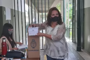 Vot Patricia Breppe y remarc la importancia de esta jornada cvica