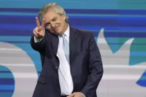 Tras la derrota, Alberto Fernndez convoc a "festejar el triunfo" el mircoles en la Plaza de Mayo