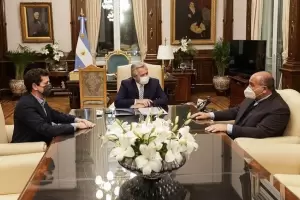 Fernndez quiere sumar a los gobernadores al acto del "triunfo" y del da de la militancia