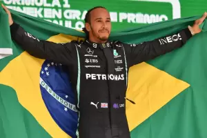 Hamilton tuvo una buena tarde y sali victorioso en Brasil