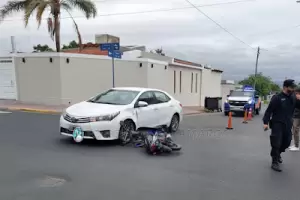 Choc un auto y result lesionada