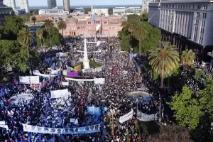 El Gobierno organiza un acto masivo por el Da de la Militancia