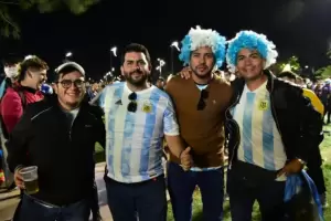 Catamarqueos pagaron $80 mil por entradas truchas para el partido Argentina Brasil