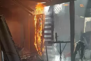 Se incendi un galpn en Fray Mamerto Esqui