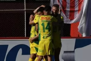 No detienen el vuelo del "Halcn": Nuevo triunfo de Defensa que est tercero