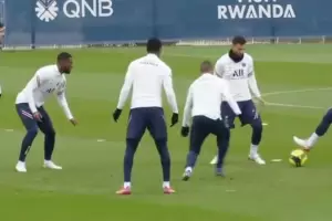 Messi retom los entrenamientos con el PSG y Mauricio Pochettino sentenci: No est lesionado