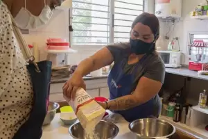Cocinan y piensan proyectos juntas para reconstruir sus vidas luego de ser v�ctimas de violencia