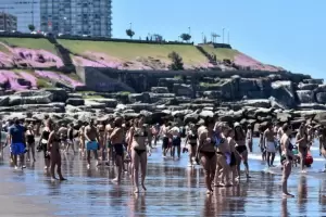 Casi no hay lugar en Mar del Plata: tras el triunfo de Milei se mantuvo el alto nivel de reservas